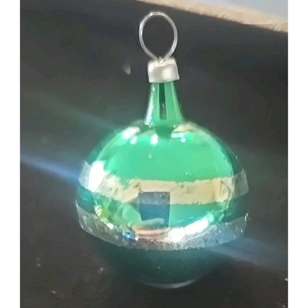 Vintage Lot Of‎ 6 Small Hand Painted Glass Christmas Ornaments 1 Indent